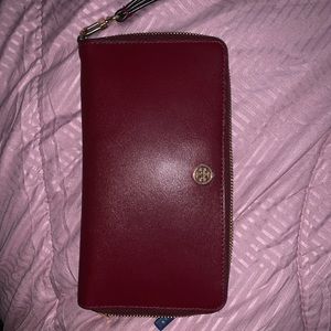 Tory Burch wallet